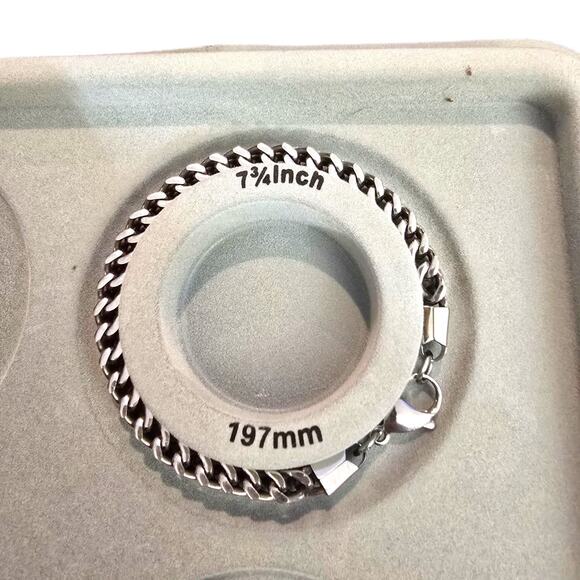 Chevron Wavelike Bracelet Double Layered Interwoven Chain Silver Tone 7.5 Long - Picture 4 of 6